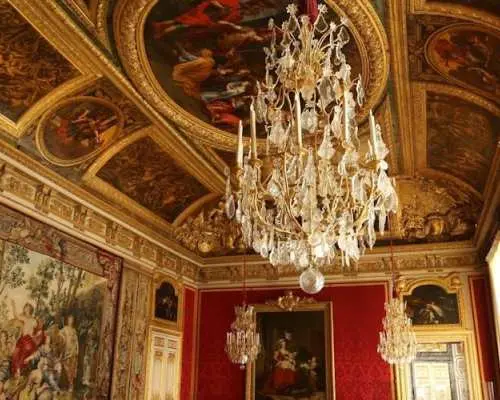 Versailles Palace skip-the-line guided tour