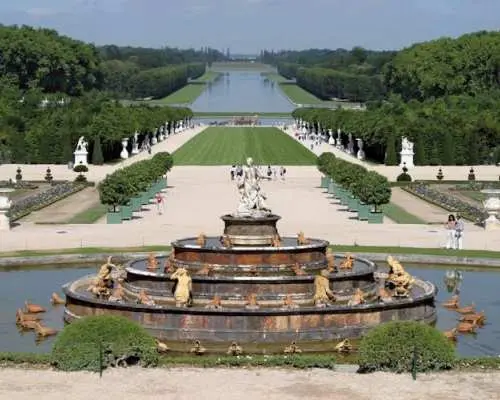 Versailles Palace skip-the-line guided tour