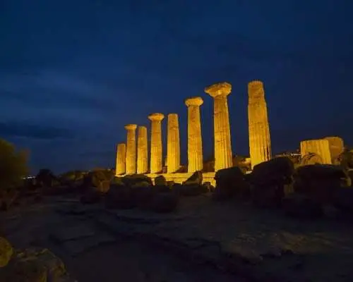 Evening tour of the Valley of the Temples with ticket