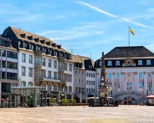 Bonn 2-hour city walking tour with a local