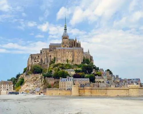 Mont Saint-Michel Island self-guided walking tour with audio app