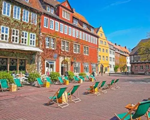 Hannover city highlights walking tour with a local guide