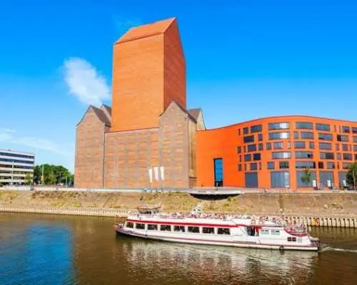 Duisburg city highlights walking tour with a local guide