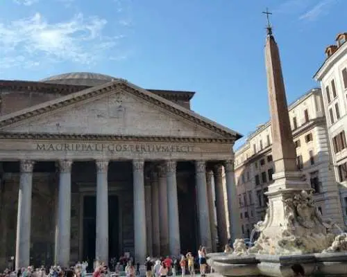 Pantheon small group tour with skip-the-line entrance ticket