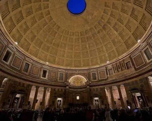 Pantheon small group tour with skip-the-line entrance ticket
