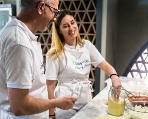 Gelato and pizza making class in Milan