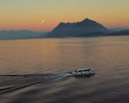 馬焦雷湖和博羅梅安群島日落巡遊