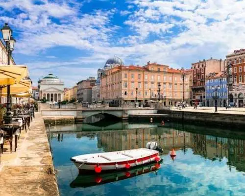 Half-day guided tour of Trieste with panoramic bus tour