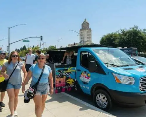 Hollywood sightseeing and celebrity homes tour from Santa Monica