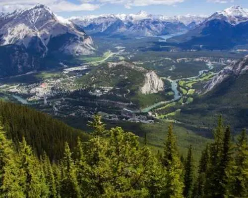 Banff area and canyon walking tour from Calgary