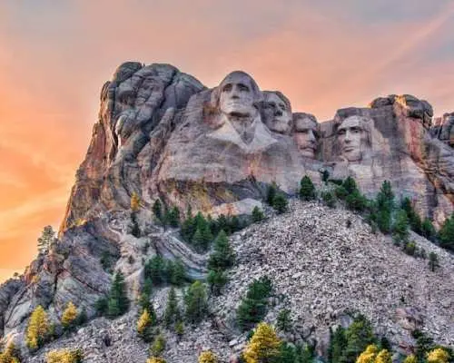 Badlands National Park and Mt. Rushmore Self-Guided Driving Audio Tour