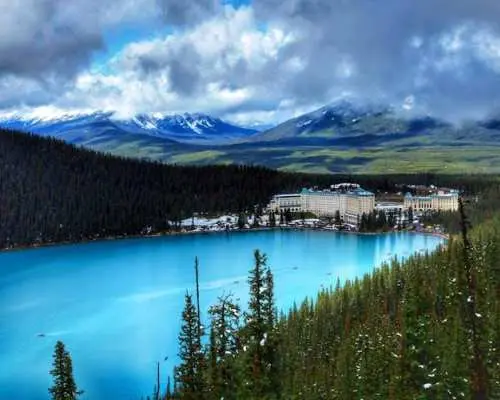 Lake Louise, Yoho National Park and Moraine Lake tour from Banff