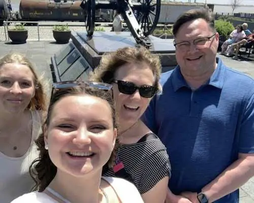 Historic tour of New Orleans French Quarter in an exploration game