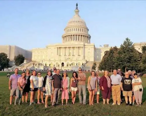 DC in a day with 10 monuments, cherry blossoms, and a boat cruise