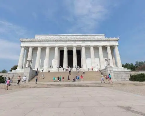 4-day Niagara Falls, Philadelphia and Amish Country tour from NYC