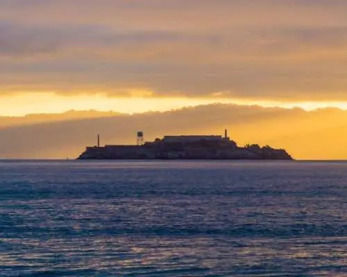 Alcatraz tickets with San Francisco 2-day hop-on hop-off including night tour