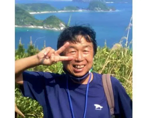 【沖縄・座間味島】山遊人「南の島で昆虫探しツアー」小学生にも大人気！夏は暑いのであまり歩きません。ウスバキトンボの渡り調査もしています。