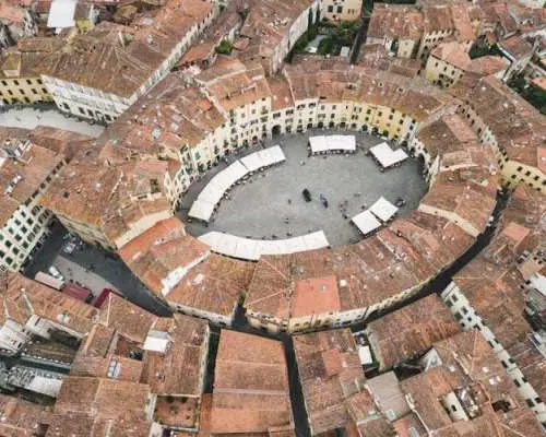 Pisa and Lucca tour with Buccellato tasting