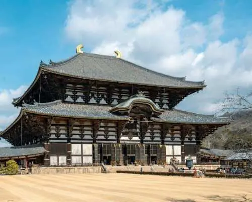 大阪発、姫路・奈良・神戸日帰りツアー
