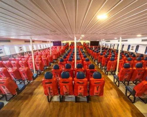 One-way Standard Ferry Ticket from Ko Phi Phi Don to Phuket