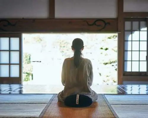 Zen retreat plans at Koun-in Temple in Tokyo