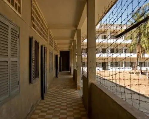 Half-day Tuol Sleng Genocide Museum and Russian Market tour
