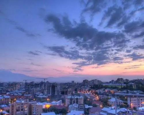 Bộ dụng cụ tự khám phá Yerevan
