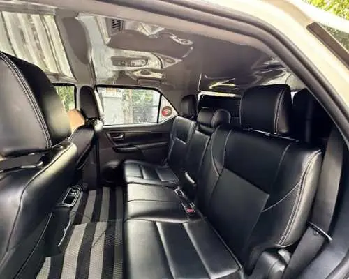 Private transfer Noi Bai airport to a hotel in Ha Long or opposite