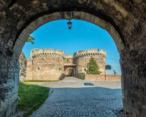 Belgrade photo spot scouting with a private local