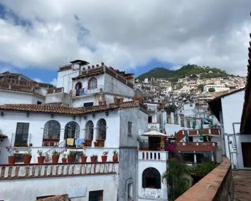库埃纳瓦卡和塔斯科导览游（含可选午餐）