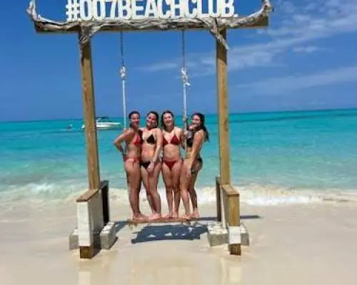 Green Turtle Cay, Pigs Island and Rose Island Tour