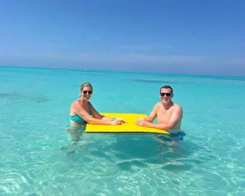Green Turtle Cay, Pigs Island and Rose Island Tour