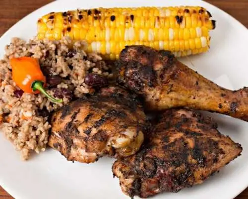 Small-group culinary tour in St Maarten