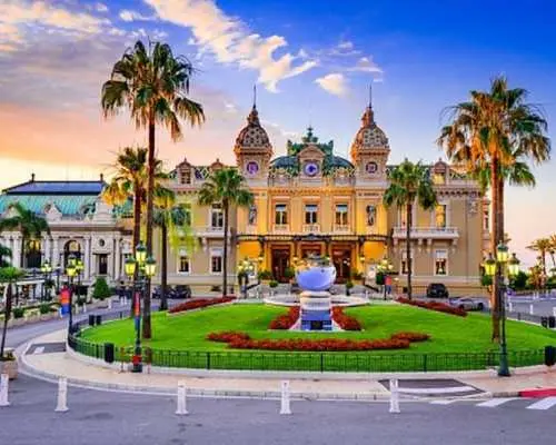 Guided private walking tour to Monaco and Monte-Carlo