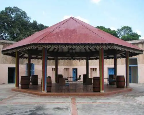 Zanzibar香料农场和监狱岛私人之旅