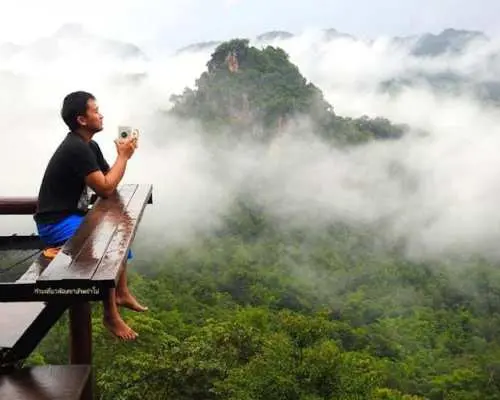 從拜縣出發，私人日出之旅，遊覽賈博觀景點和南洛洞。