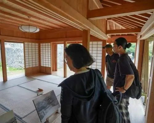 Okinawa royal history and culture walking tour in Shuri