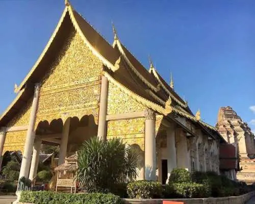 素貼山及城市寺廟小團遊