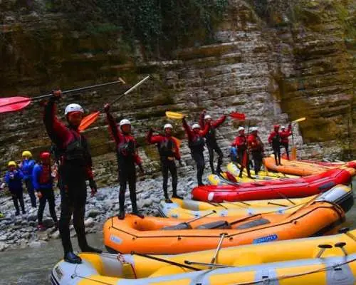 Canyon excursion and rafting on the Osum River