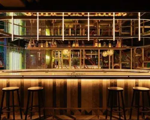 VIP Plan at Music Fashion Bar RUN in Tokyo