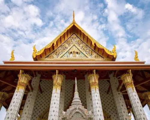 Tour đi bộ tự túc tham quan Chùa Wat Arun (Chùa Bình Minh) ở Bangkok.