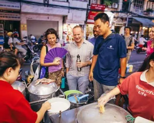 Hanoi street food guided night tour