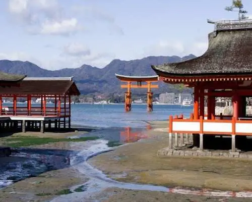 Day trip to Hiroshima and Miyajima by bullet train from Osaka