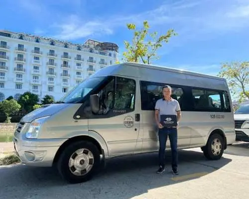 Private Return Transfer from Ha Noi to  Hoa Lu and Tam Coc