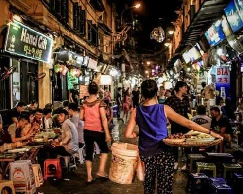 Self-guided Hanoi exploration tours with downloadable app