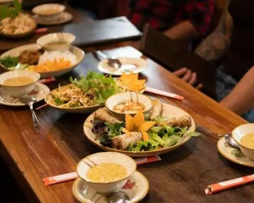Half-day guided tour of Hanoi with lunch