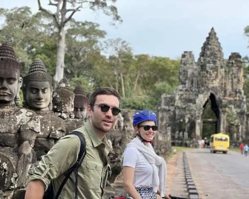 Siem Reap bike tour with visit to Angkor Wat