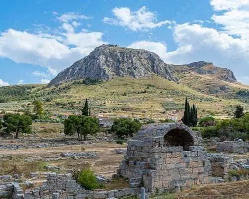 Ancient Corinth Self-Guided Audiovisual Tour with 3D Models