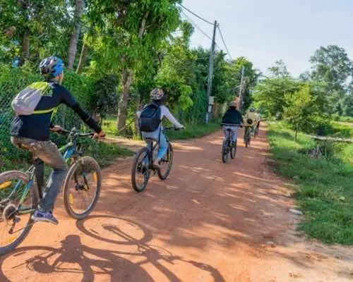 Siem Reap cycling and culinary adventure