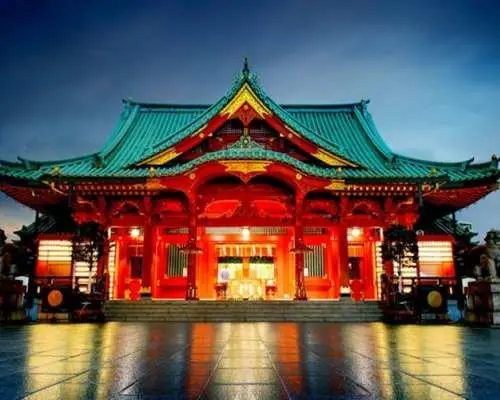 Japanese Show with Sword Fighting, Action and Dance